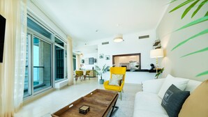 Apartment, 2 Schlafzimmer | Wohnbereich