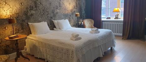 Individually decorated, individually furnished, soundproofing