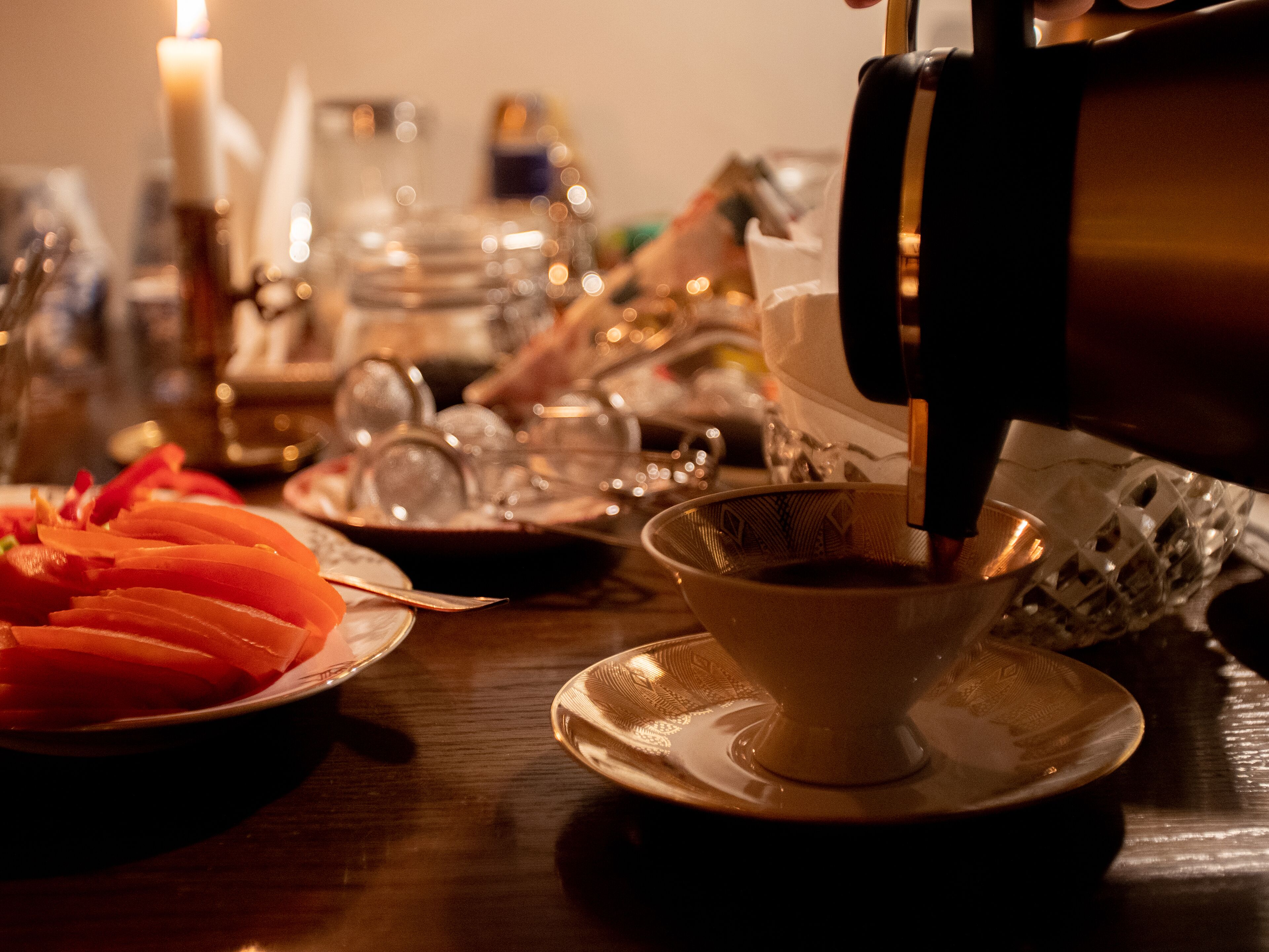 free daily self-service breakfast