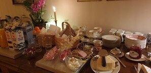 Free daily self-service breakfast  - Leopold Boutique Hotel (Östersund)