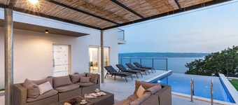 Luxury VILLA LIPA with heated pool, sauna, open sea views, 10 persons max