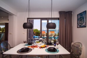 Dining - Villa Soriano with heated pool & sea view, 130m from sea, 8 persons max (Mimice)