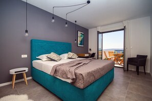 4 bedrooms, iron/ironing board, WiFi, bed sheets - Villa Soriano with heated pool & sea view, 130m from sea, 8 persons max (Mimice)