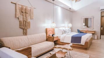 Premier Room | Premium bedding, pillowtop beds, minibar, in-room safe