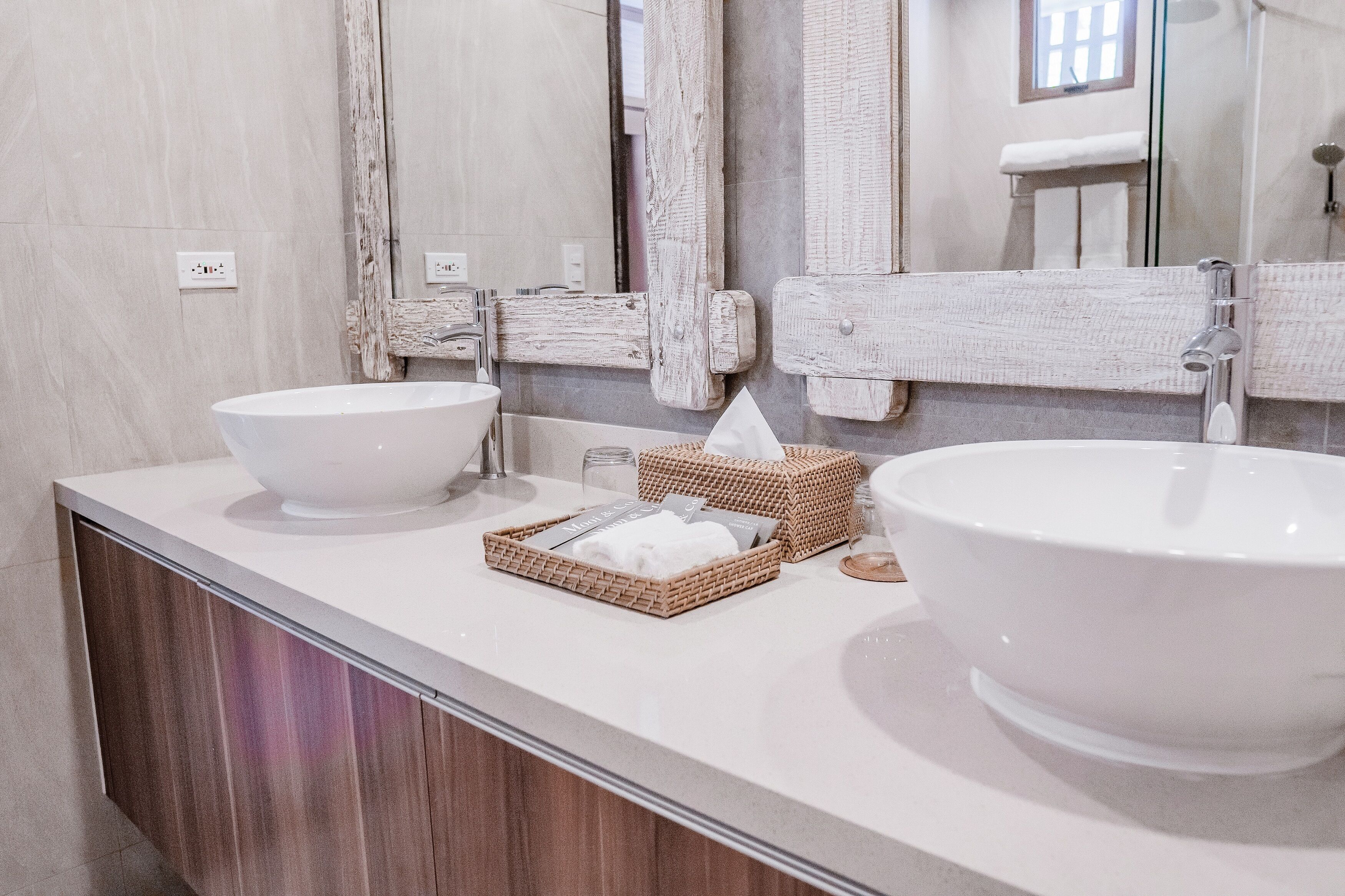 premier room | bathroom sink