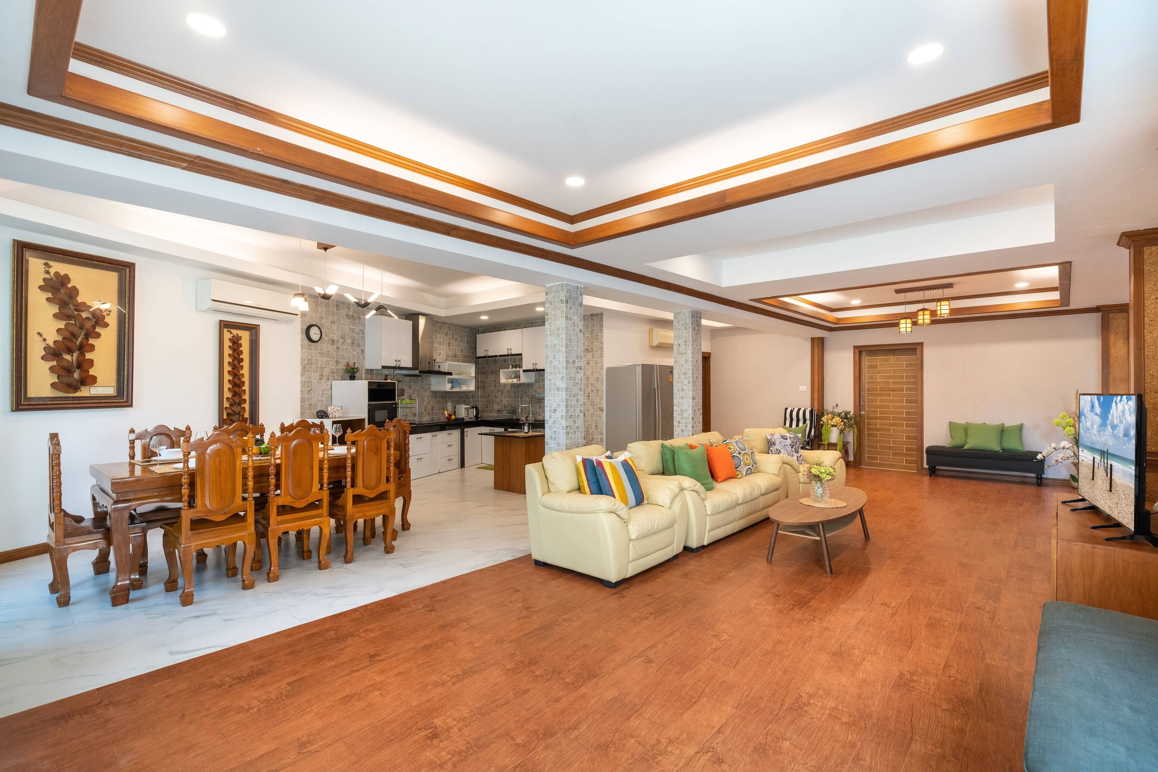 Luxury-Villa | Wohnzimmer | Plasmafernseher