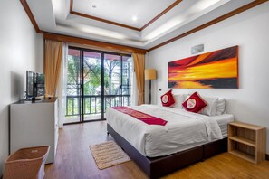 ลักซ์ชัวรี่วิลล่า | 3 ห้องนอน, ผ้าม่านกันแสง, ห้องเก็บเสียง, เตารีด/โต๊ะรีดผ้า