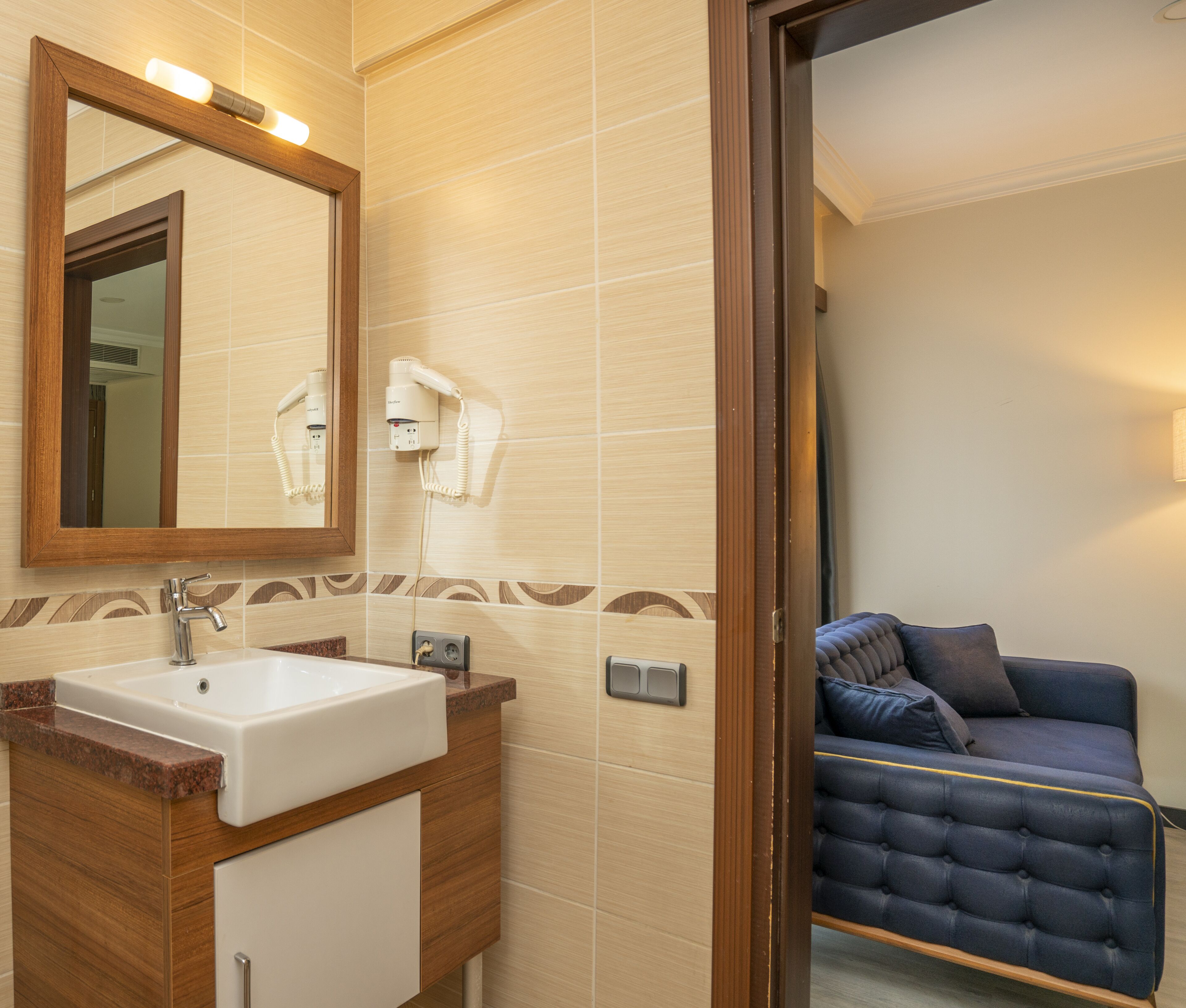 Photo - The Bostanci Hotel