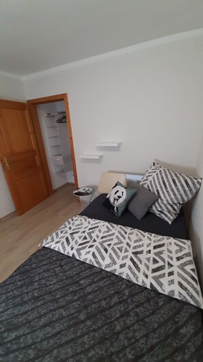 2 bedrooms, iron/ironing board, travel crib, free WiFi