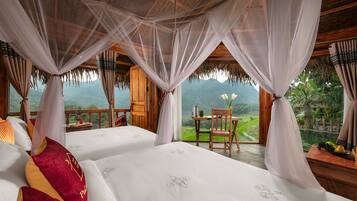 Suite Bungalow | 1 bedroom, premium bedding, iron/ironing board, free WiFi