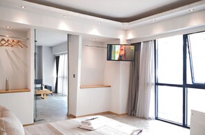 2 bedrooms, desk, soundproofing, iron/ironing board - Beautiful people suites Athens Acropolis view (Athina)