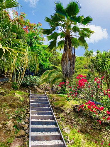 Emerald flower villa