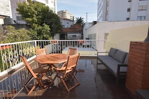 Deluxe Studio Suite | Terrace/patio - Douro Prime Downtown (Vila Nova de Gaia)