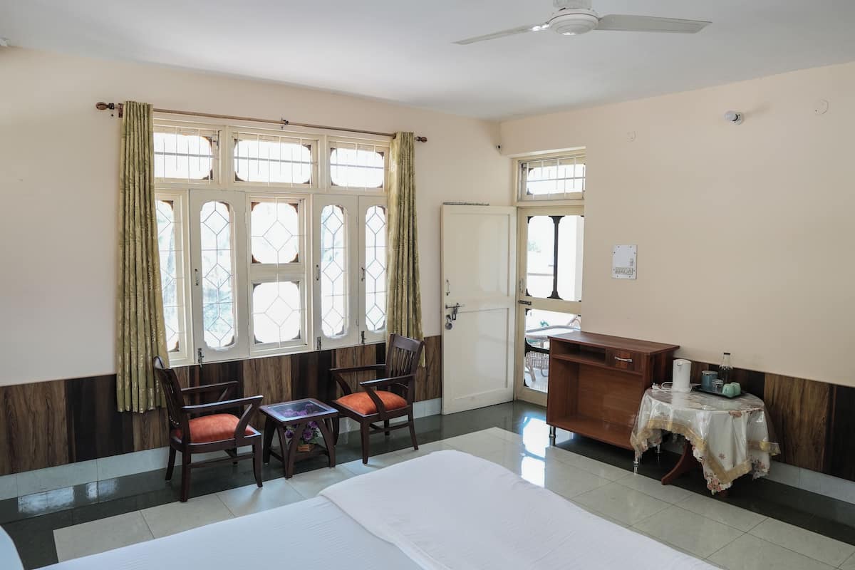 Deluxe Double Room | Free WiFi