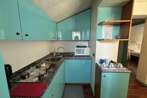 Kühlschrank, Herdplatte, Geschirrspüler