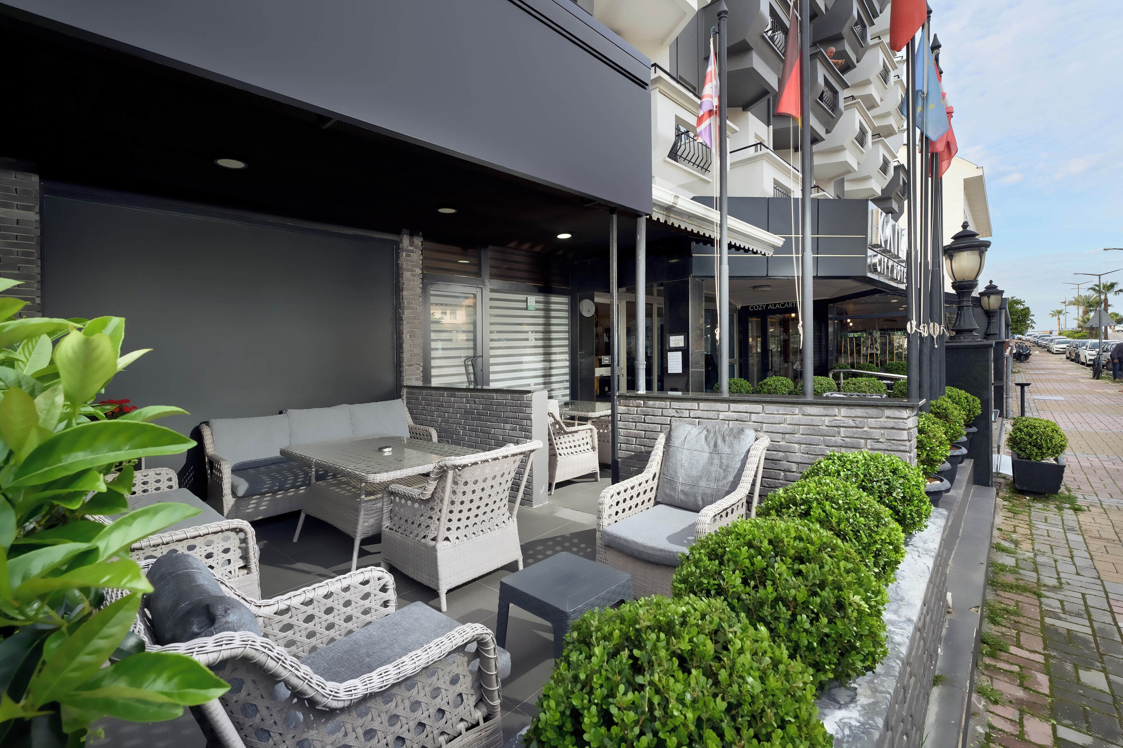 Thức ăn và đồ uống