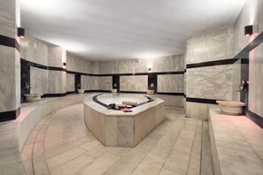 Couples treatment room(s), sauna, Turkish bath/hammam