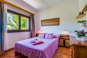 3 bedrooms, iron/ironing board, free WiFi, bed sheets - Apartment with pool Angelo in Can Picafort (Can Picafort)