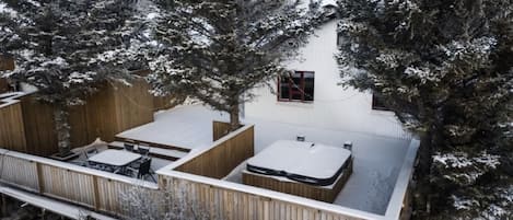 Bain à remous extérieur