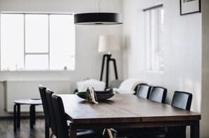 Deluxe Apartment, 2 Bedrooms, River View | Living area