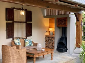 Comfort Double Room, 1 Queen Bed, Garden View, Mountainside | Living area - Les Jardins de Chamarel lodge (Chamarel)