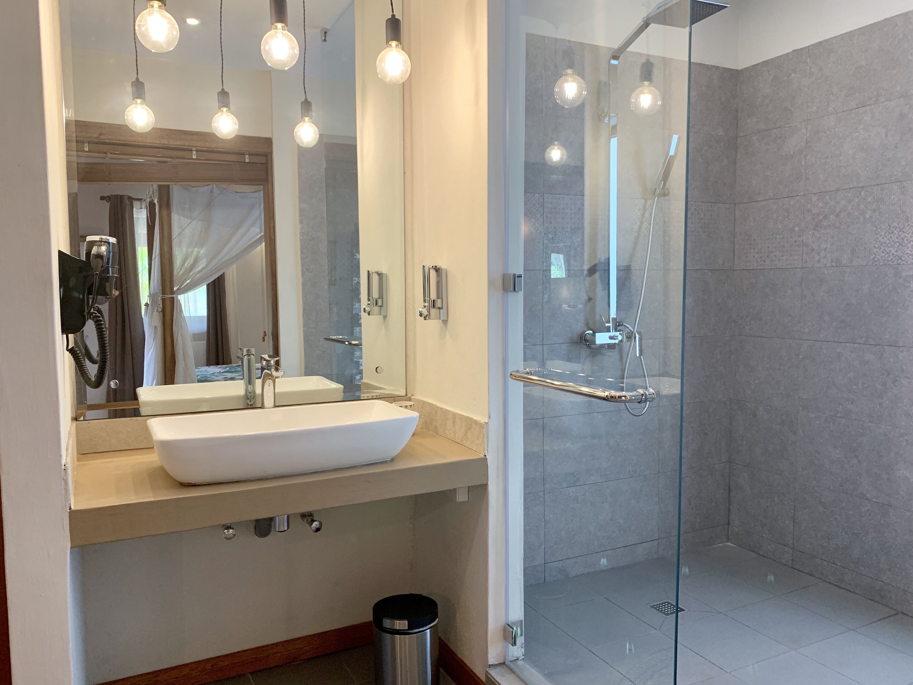 Comfort Double Room, 1 Queen Bed, Garden View, Mountainside | Bathroom sink