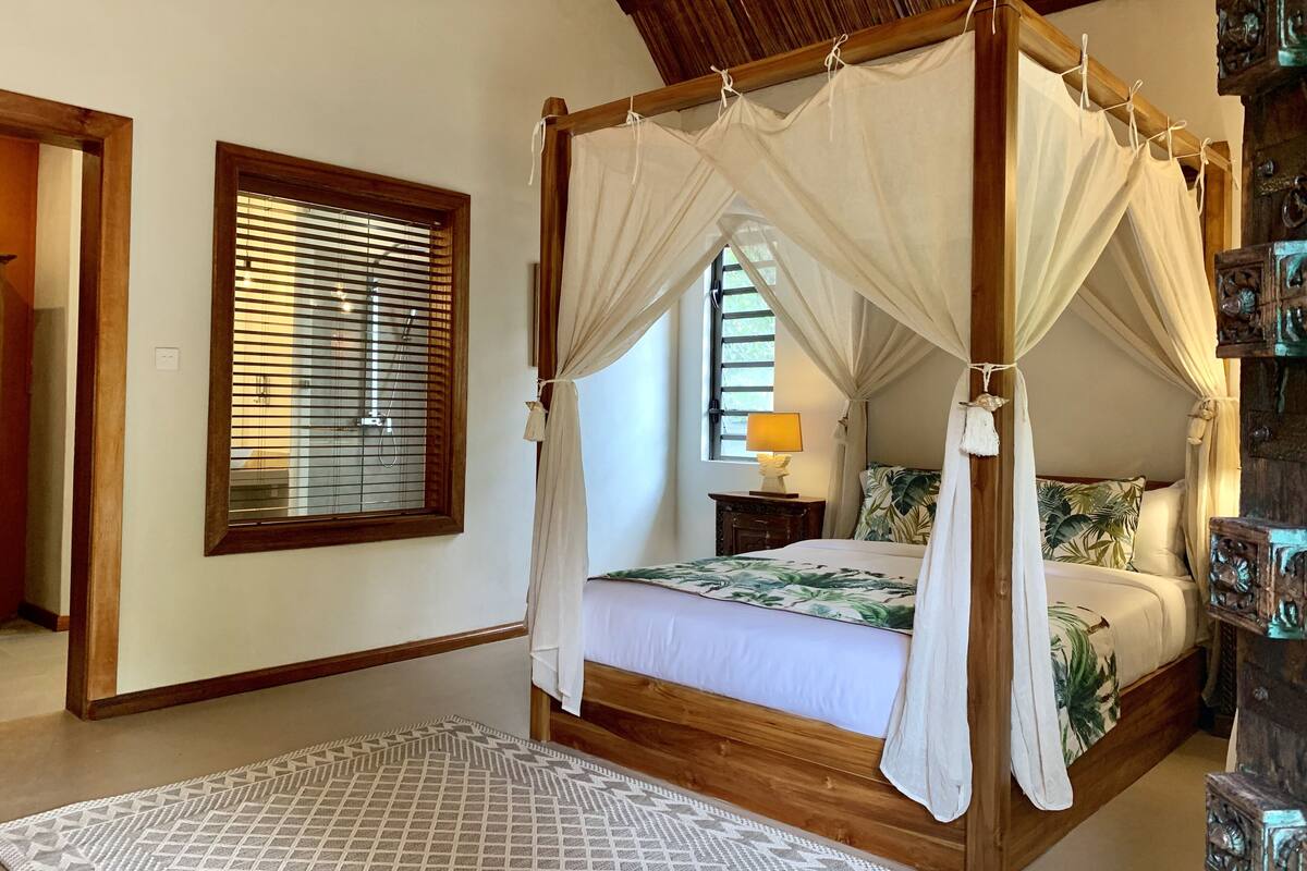Comfort Double Room | Egyptian cotton sheets, premium bedding, down duvets, in-room safe