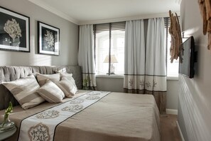 1 quarto, frigobar, cofres nos quartos, individualmente mobiliados
