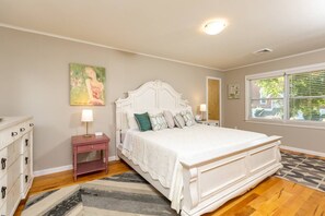 1 soverom, strykejern/-brett, wi-fi og sengetøy