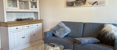 Fernseher, Tischtennisplatte