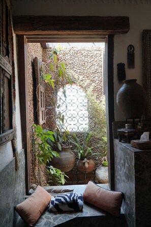 Standard Double Room | Garden view - African Heritage House (Mlolongo)