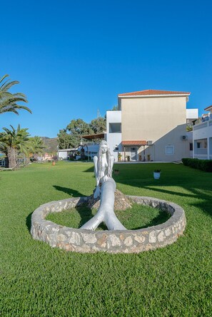 Property grounds - Marina Bay Hotel (Kefalonia)