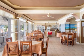 Restaurant - Marina Bay Hotel (Kefalonia)