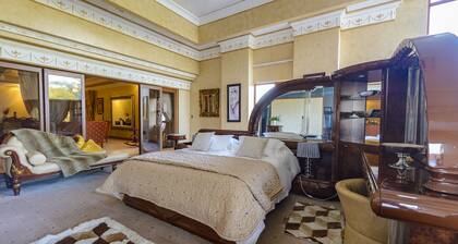 Equestrian Royal Boutique Hotel & Spa