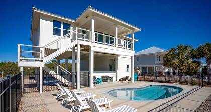 20% OFF Spring! Private Pool w/ Heat Option, Game Room!