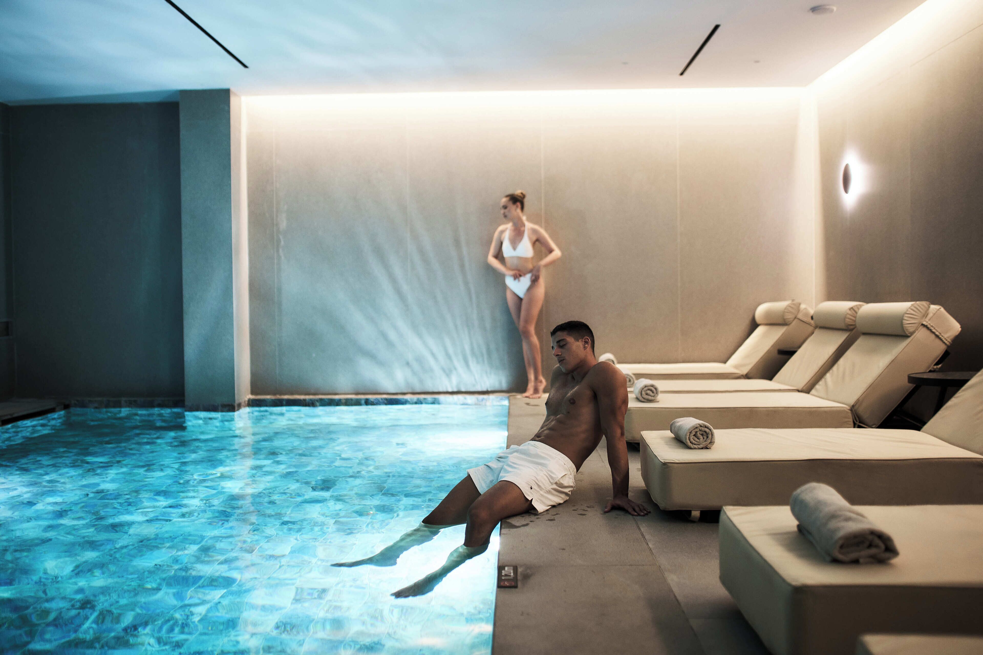 Behandlingsrom for par, badstue, dampbad og tyrkisk bad/hamam