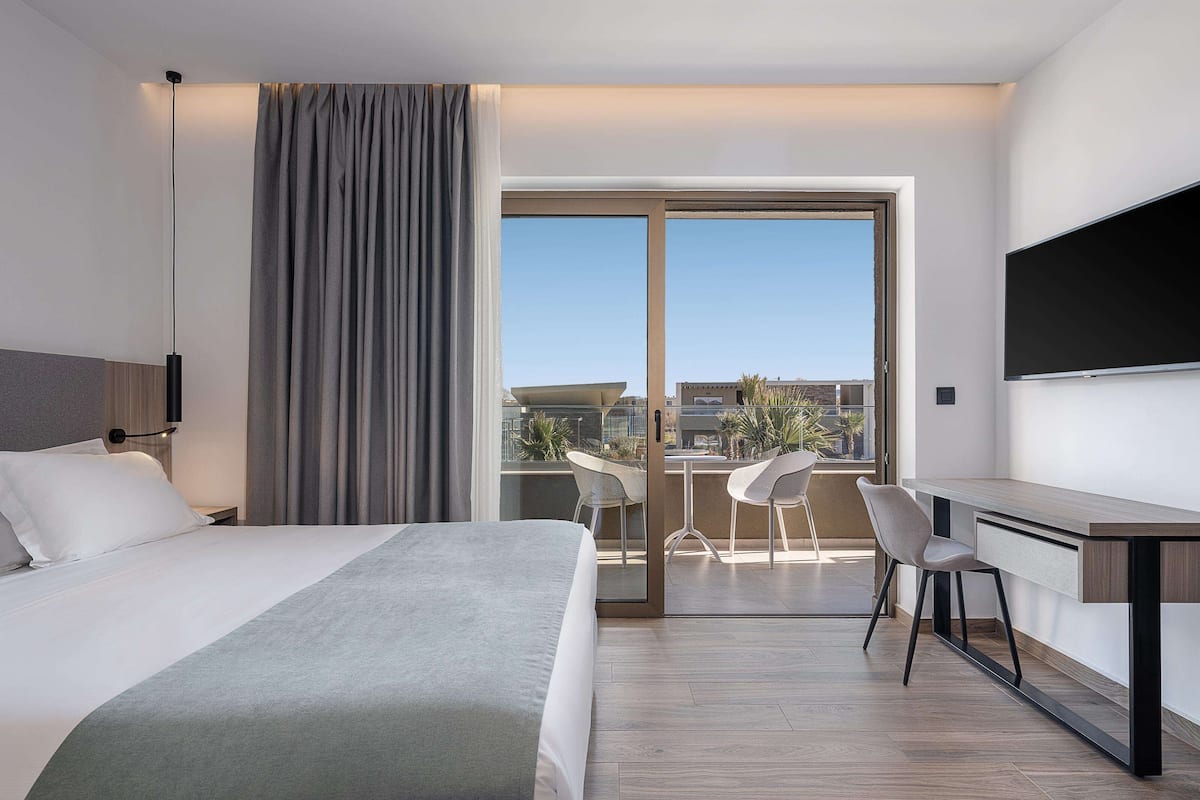 1 bedroom, in-room safe, individually decorated, laptop workspace