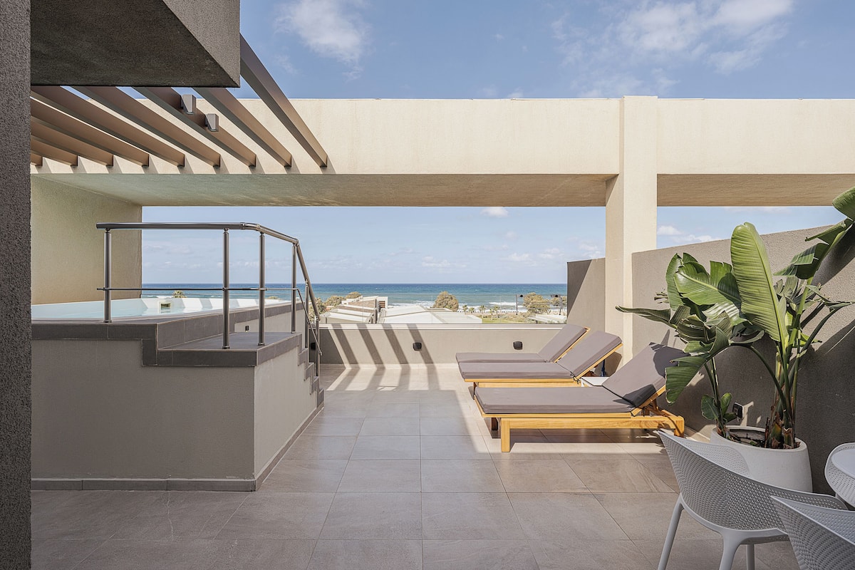 executive suite, private pool, sea view | view from room