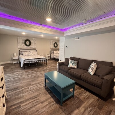 Newly remodeled home in Historic Hermann Wine Counrtry.