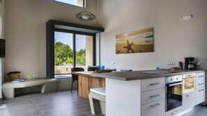 Villa (Pool View/ Sea View) | Ruang tamu