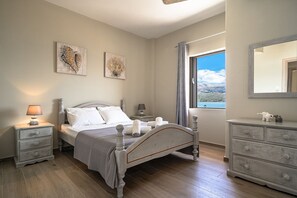 Appartement, 2 chambres, vue mer | Wi-Fi gratuit, draps fournis