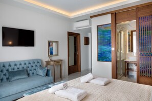 Suite, terraza (Saphir) | Caja fuerte, sistema de insonorización, tabla de planchar con plancha