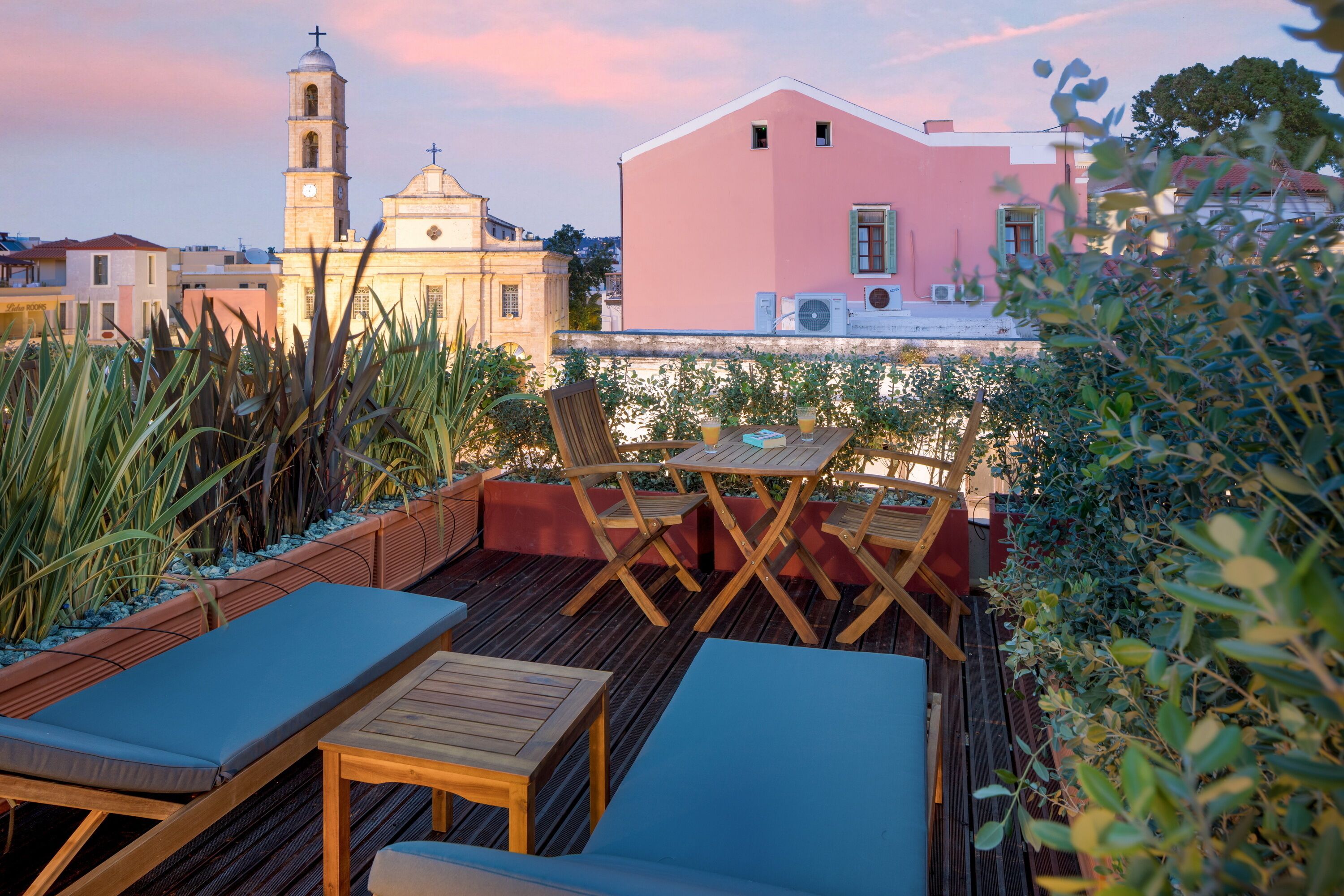 Photo - Vener Suites