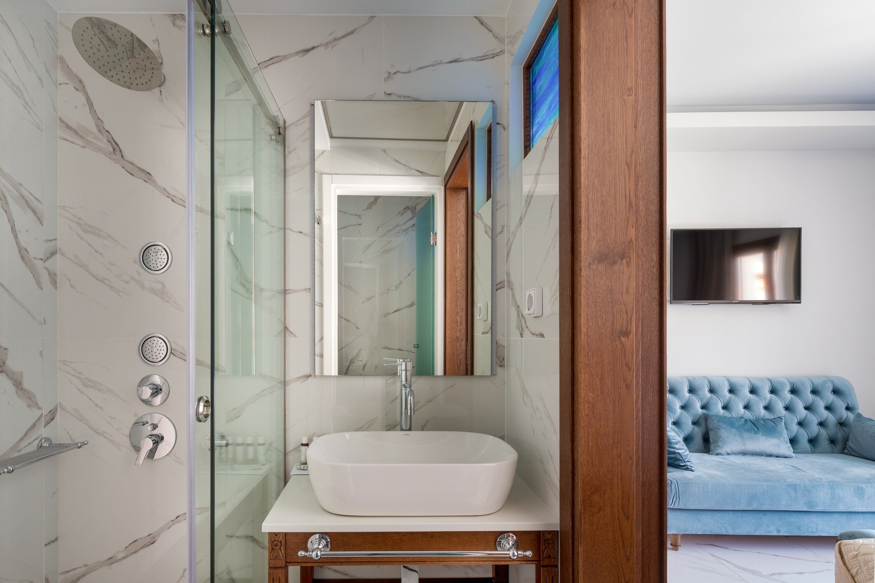 Photo - Vener Suites