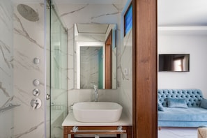Bathroom - Vener Luxury Suites (Chania)