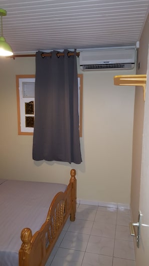 2 habitaciones, tabla de planchar con plancha y wifi gratis