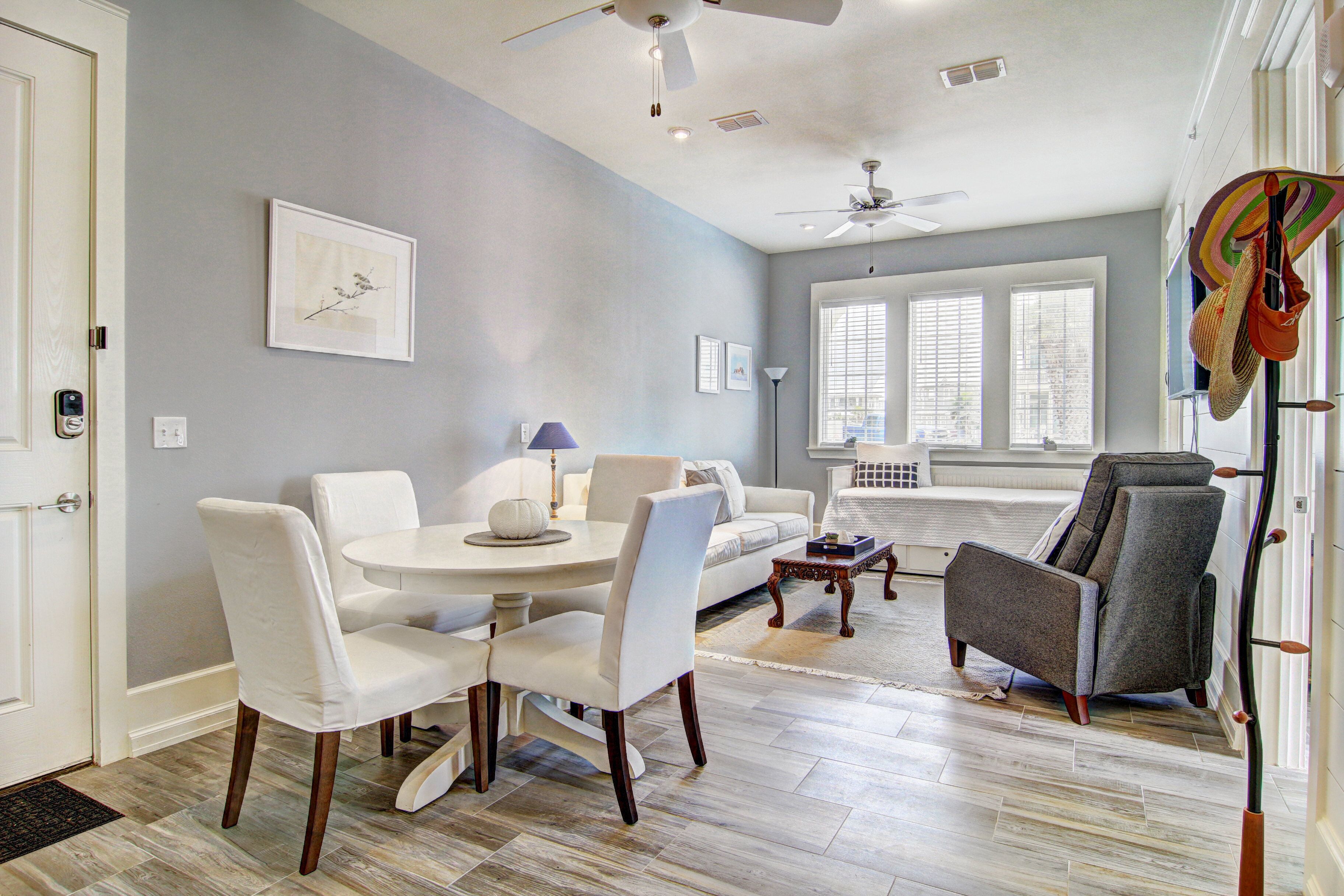 Book 'Beach Zen' and Find Peace & Tranquility@ a Perfect Cinnamon Shore Condo