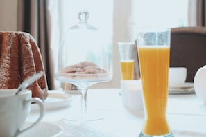 Café da manhã continental grátis todos os dias