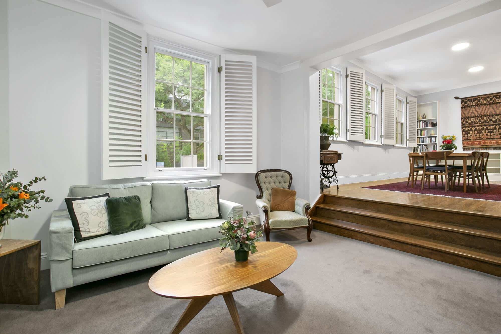 Téléviseur, bureau