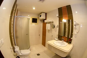 淋浴設備、雨淋花灑、免費梳洗用品、風筒